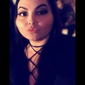 Meet your Posher, Vivian